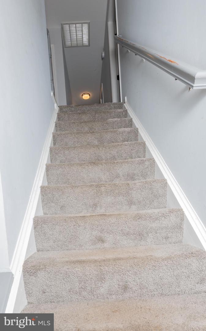 10 CROSS CUT LN, FREDERICKSBURG, Virginia 22405, 5 Bedrooms Bedrooms, ,3 BathroomsBathrooms,Residential,For sale,10 CROSS CUT LN,VAST2042760 MLS # VAST2042760