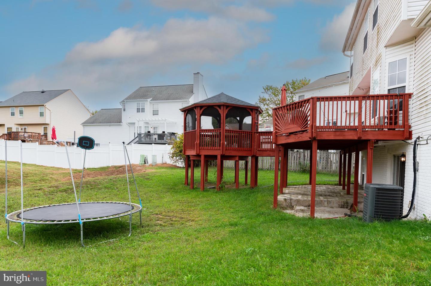 10 CROSS CUT LN, FREDERICKSBURG, Virginia 22405, 5 Bedrooms Bedrooms, ,3 BathroomsBathrooms,Residential,For sale,10 CROSS CUT LN,VAST2042760 MLS # VAST2042760