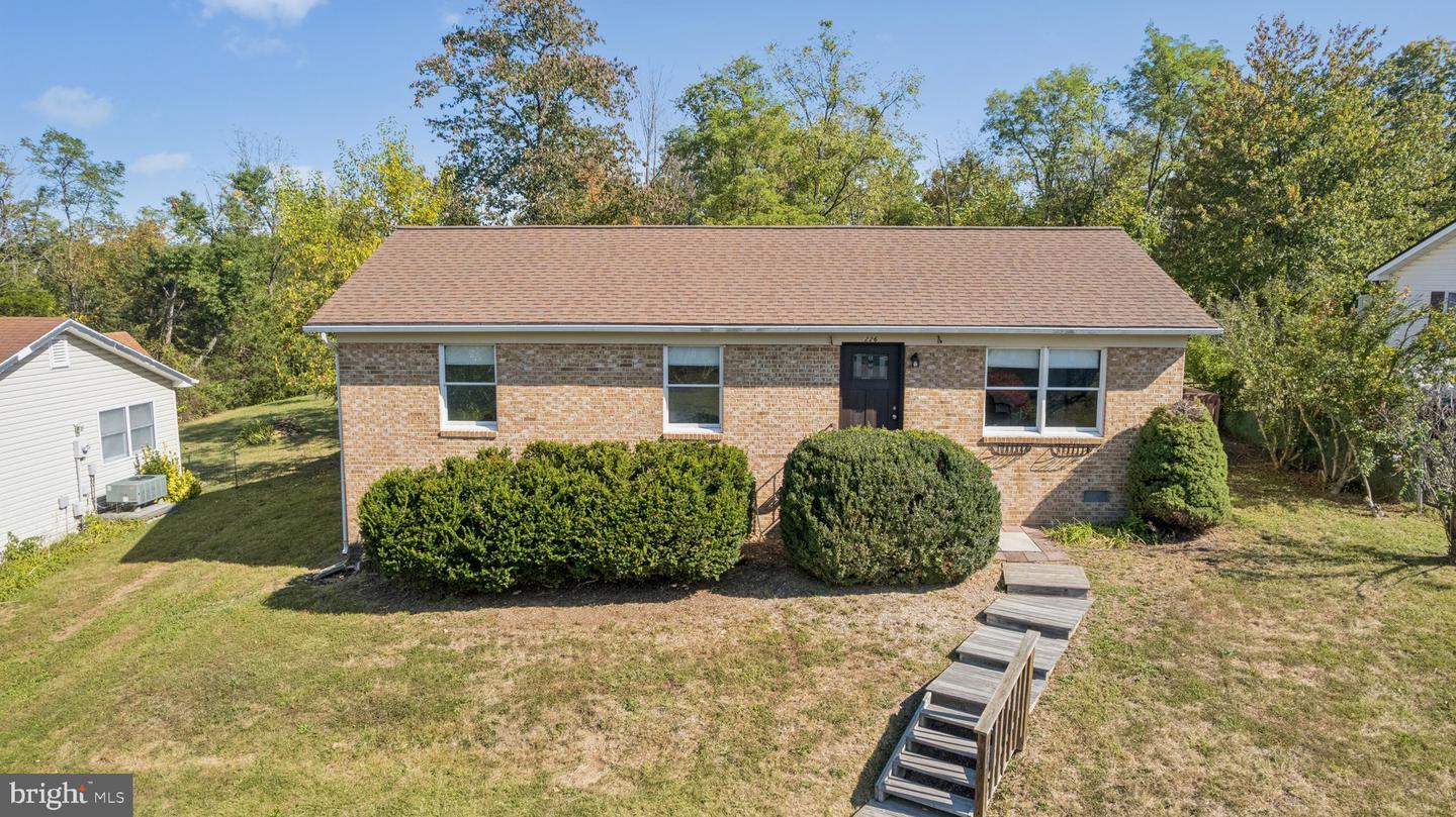 226 SOMERSET DR, STEPHENS CITY, Virginia 22655, 3 Bedrooms Bedrooms, ,1 BathroomBathrooms,Residential,For sale,226 SOMERSET DR,VAFV2036932 MLS # VAFV2036932