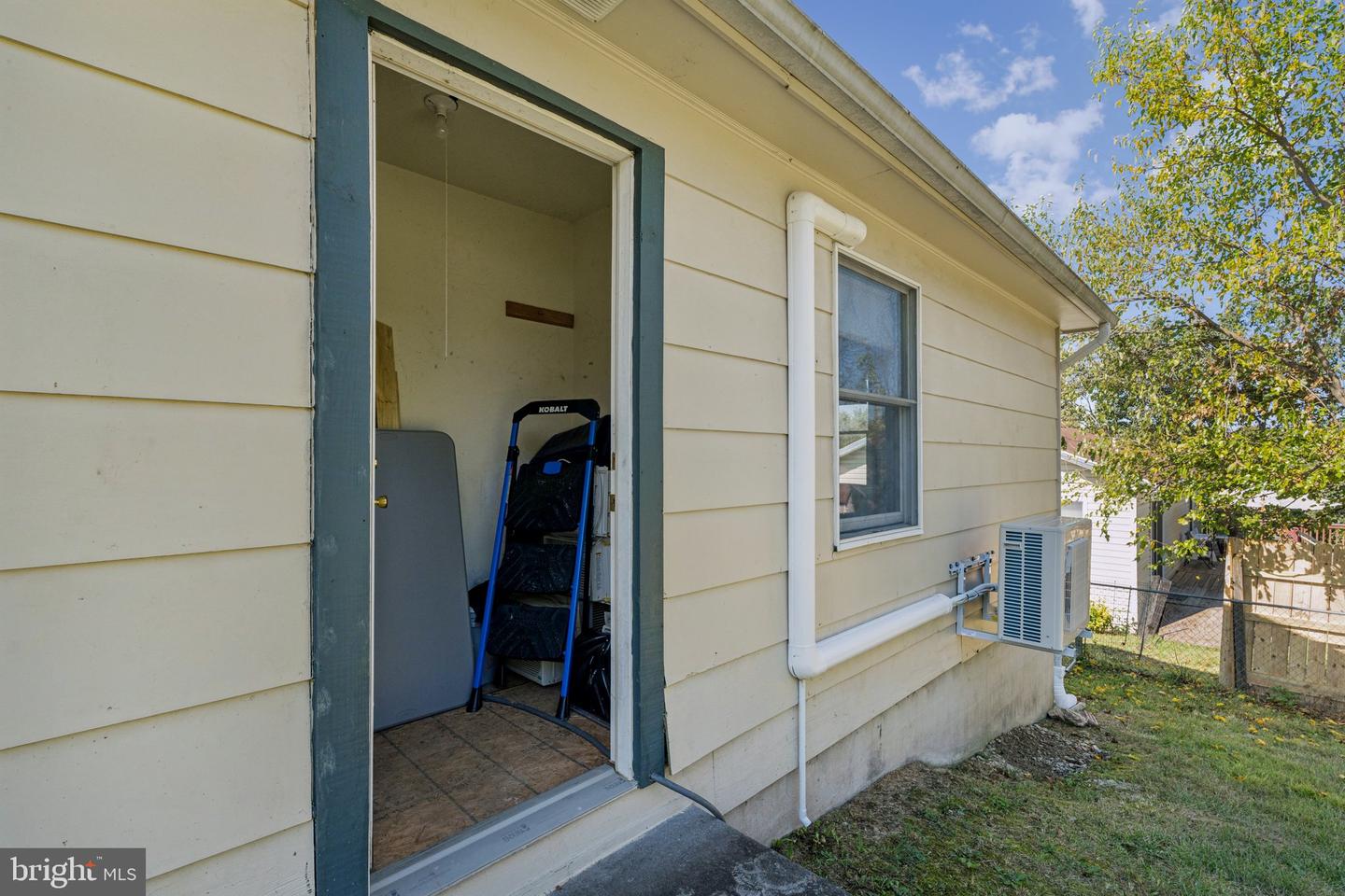 226 SOMERSET DR, STEPHENS CITY, Virginia 22655, 3 Bedrooms Bedrooms, ,1 BathroomBathrooms,Residential,For sale,226 SOMERSET DR,VAFV2036932 MLS # VAFV2036932 226 SOMERSET DR, STEPHENS CITY, Virginia 22655, 3 Bedrooms Bedrooms, ,1 BathroomBathrooms,Residential,For sale,226 SOMERSET DR,VAFV2036932 MLS # VAFV2036932