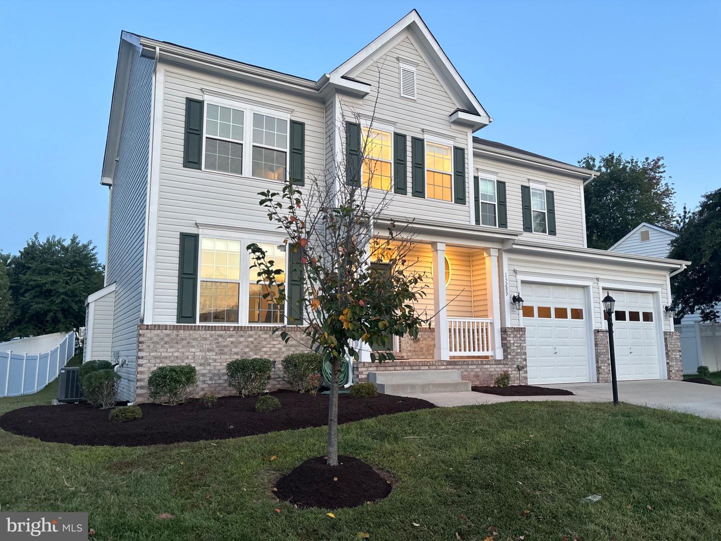 13289 ORANGEWOOD DR, WOODBRIDGE, Virginia 22193, 4 Bedrooms Bedrooms, 18 Rooms Rooms,3 BathroomsBathrooms,Residential,For sale,13289 ORANGEWOOD DR,VAPW2104436 MLS # VAPW2104436