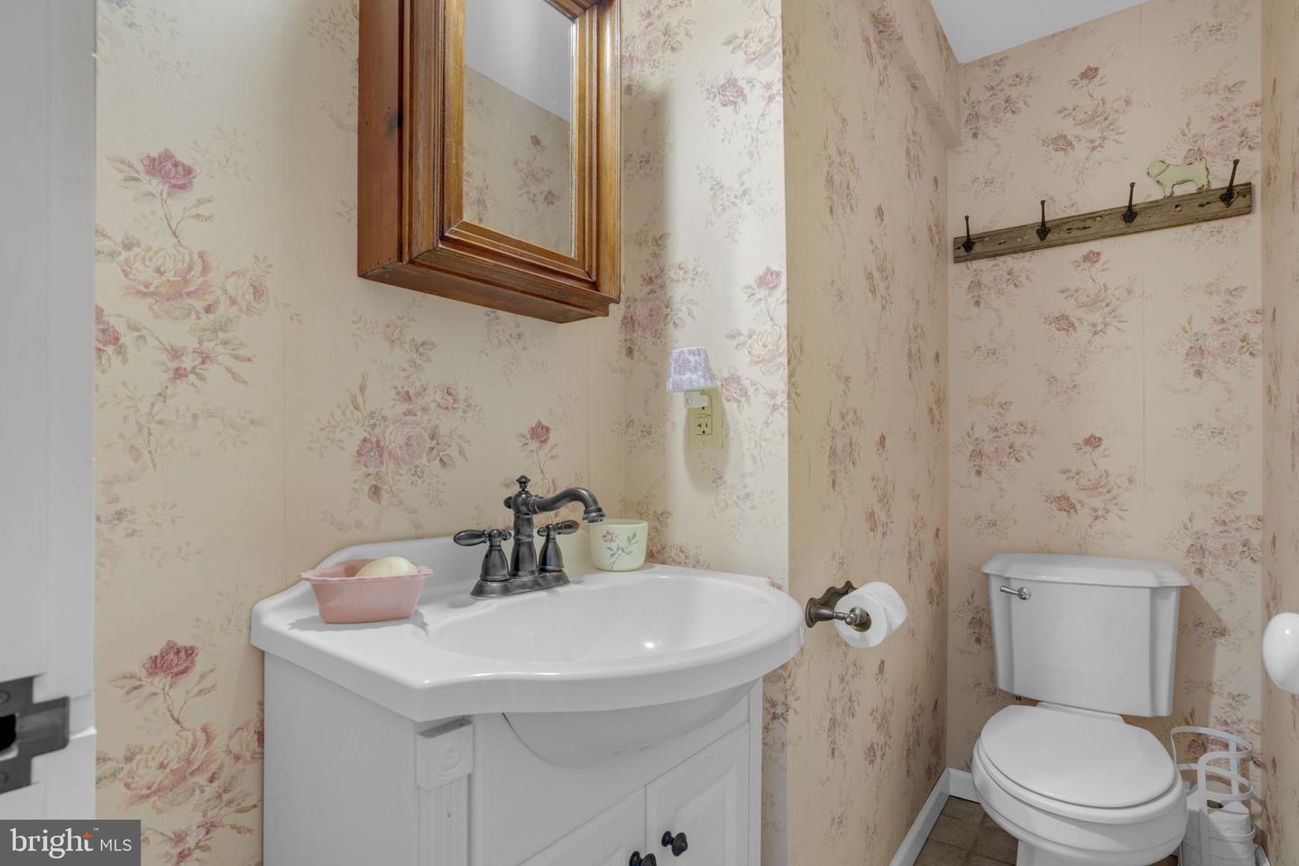 32600 NOCKS LANDING RD, ATLANTIC, Virginia 23303, 3 Bedrooms Bedrooms, ,1 BathroomBathrooms,Residential,For sale,32600 NOCKS LANDING RD,VAAC2002274 MLS # VAAC2002274