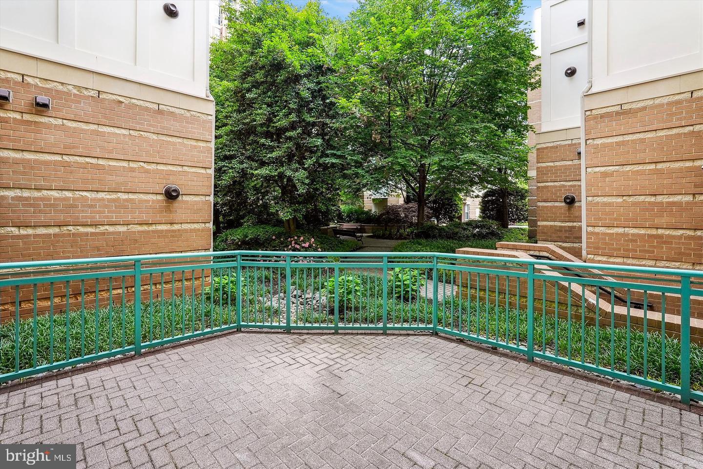 12000 MARKET ST #176, RESTON, Virginia 20190, 2 Bedrooms Bedrooms, 8 Rooms Rooms,2 BathroomsBathrooms,Residential,For sale,12000 MARKET ST #176,VAFX2268872 MLS # VAFX2268872