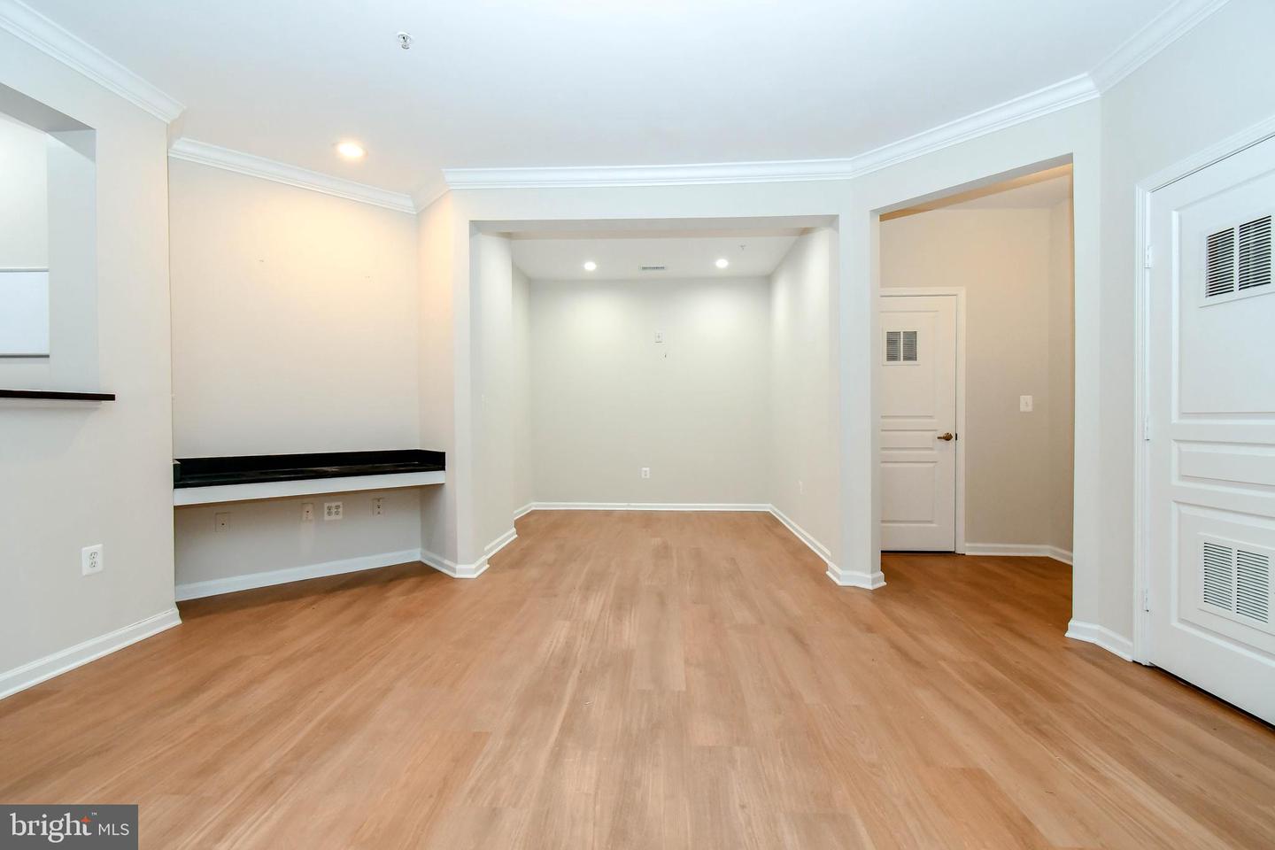 12000 MARKET ST #176, RESTON, Virginia 20190, 2 Bedrooms Bedrooms, 8 Rooms Rooms,2 BathroomsBathrooms,Residential,For sale,12000 MARKET ST #176,VAFX2268872 MLS # VAFX2268872