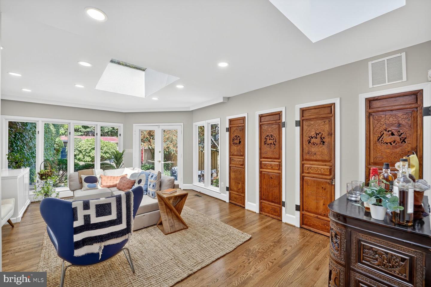 3327 O ST NW, WASHINGTON, District Of Columbia 20007, 4 Bedrooms Bedrooms, ,4 BathroomsBathrooms,Residential,For sale,3327 O ST NW,DCDC2223908 MLS # DCDC2223908