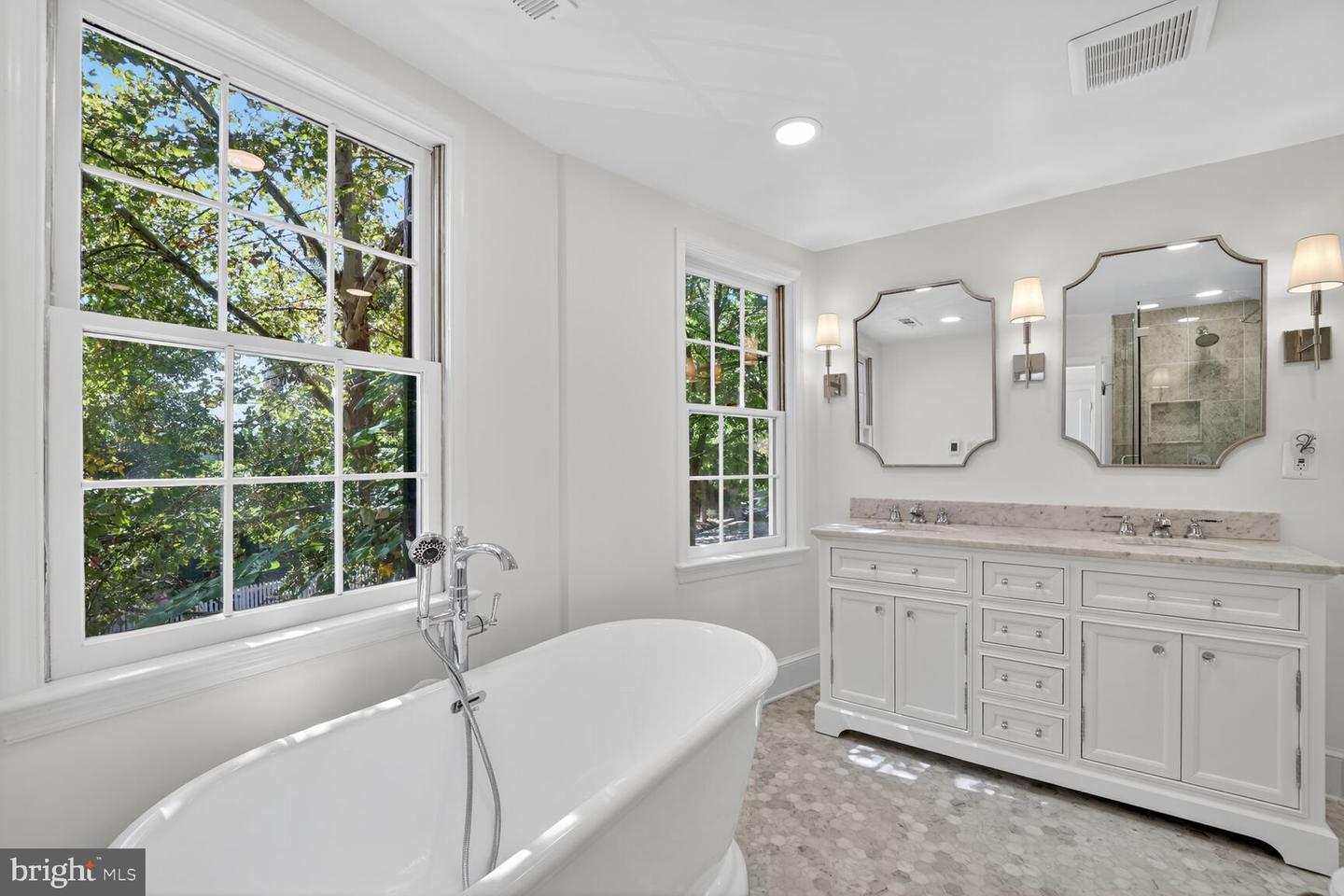 3327 O ST NW, WASHINGTON, District Of Columbia 20007, 4 Bedrooms Bedrooms, ,4 BathroomsBathrooms,Residential,For sale,3327 O ST NW,DCDC2223908 MLS # DCDC2223908