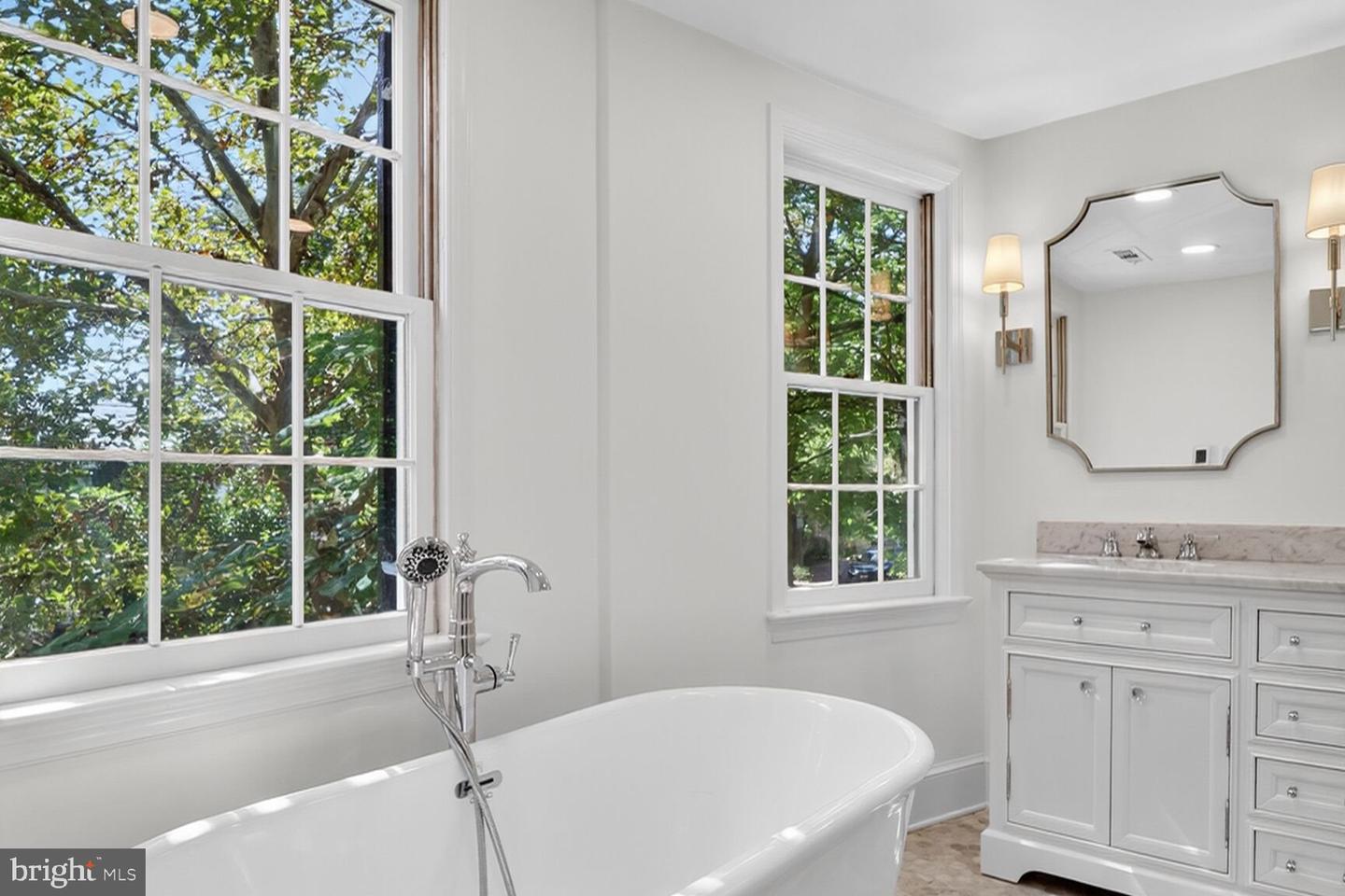 3327 O ST NW, WASHINGTON, District Of Columbia 20007, 4 Bedrooms Bedrooms, ,4 BathroomsBathrooms,Residential,For sale,3327 O ST NW,DCDC2223908 MLS # DCDC2223908