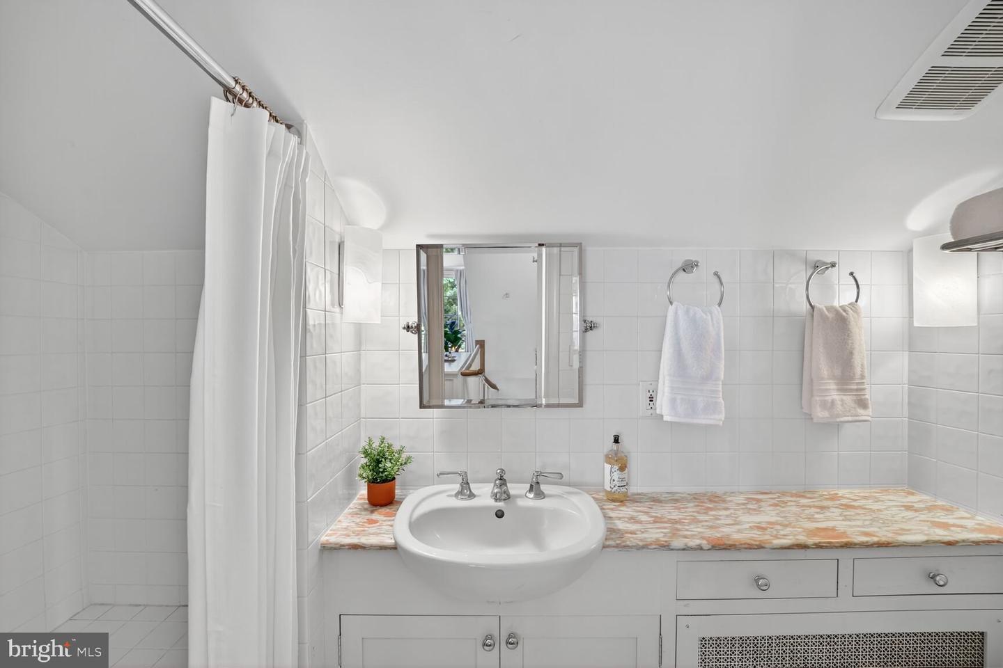 3327 O ST NW, WASHINGTON, District Of Columbia 20007, 4 Bedrooms Bedrooms, ,4 BathroomsBathrooms,Residential,For sale,3327 O ST NW,DCDC2223908 MLS # DCDC2223908