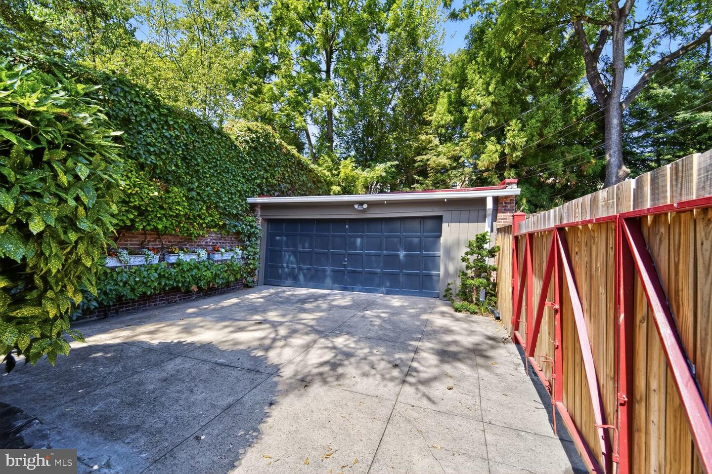 3327 O ST NW, WASHINGTON, District Of Columbia 20007, 4 Bedrooms Bedrooms, ,4 BathroomsBathrooms,Residential,For sale,3327 O ST NW,DCDC2223908 MLS # DCDC2223908