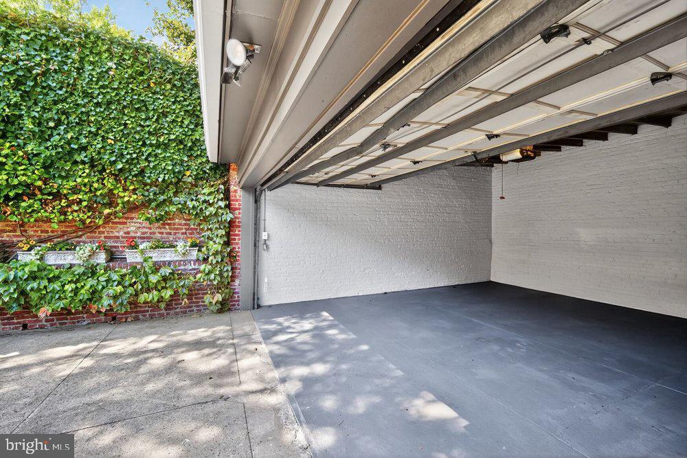 3327 O ST NW, WASHINGTON, District Of Columbia 20007, 4 Bedrooms Bedrooms, ,4 BathroomsBathrooms,Residential,For sale,3327 O ST NW,DCDC2223908 MLS # DCDC2223908
