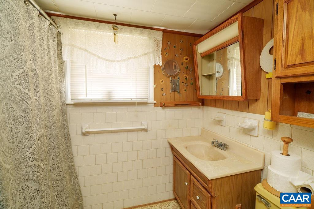 4430 BROWNS GAP TPKE, CROZET, Virginia 22932, 3 Bedrooms Bedrooms, ,1 BathroomBathrooms,Residential,For sale,4430 BROWNS GAP TPKE,669308 MLS # 669308