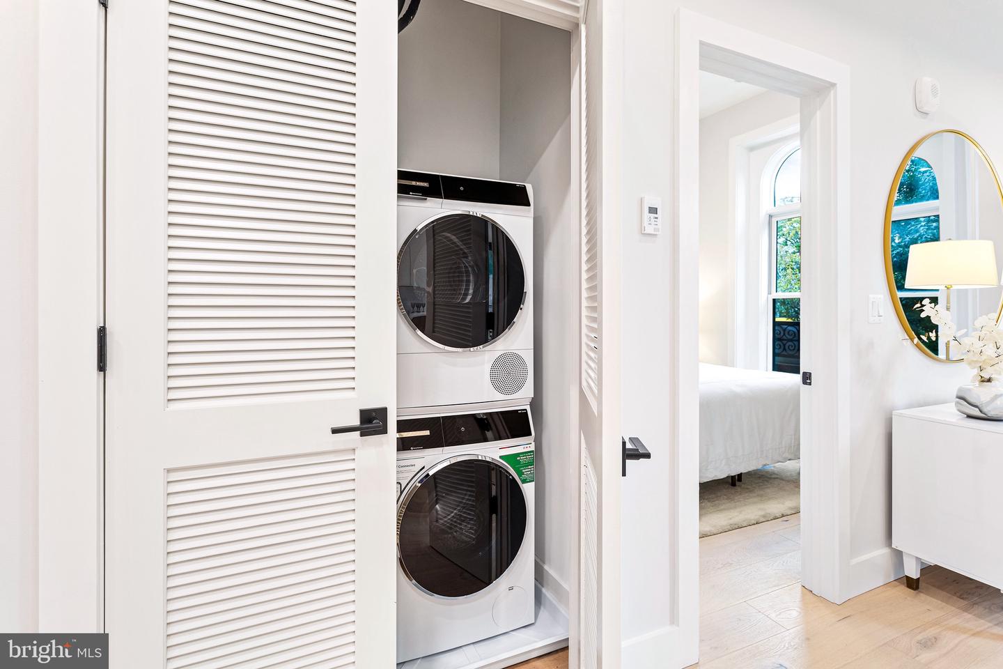 1722 CONNECTICUT AVE NW #4, WASHINGTON, District Of Columbia 20009, 1 Bedroom Bedrooms, ,1 BathroomBathrooms,Residential,For sale,1722 CONNECTICUT AVE NW #4,DCDC2223962 MLS # DCDC2223962