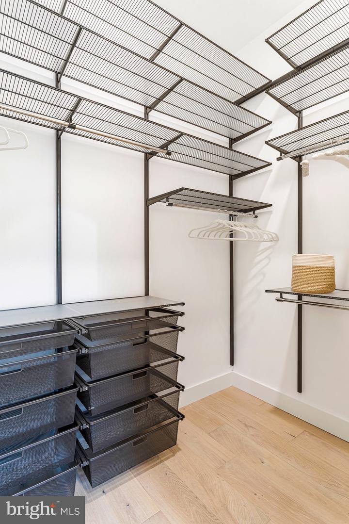 1722 CONNECTICUT AVE NW #4, WASHINGTON, District Of Columbia 20009, 1 Bedroom Bedrooms, ,1 BathroomBathrooms,Residential,For sale,1722 CONNECTICUT AVE NW #4,DCDC2223962 MLS # DCDC2223962