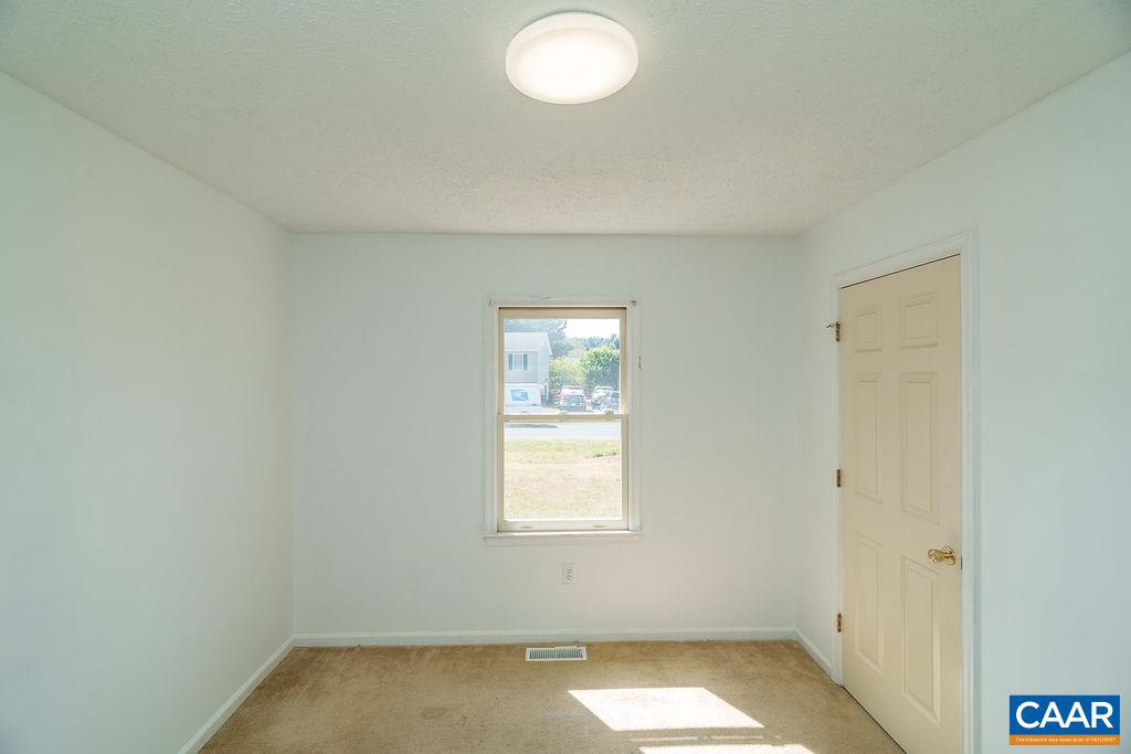 197 SHERWOOD DR, WAYNESBORO, Virginia 22980, 3 Bedrooms Bedrooms, ,2 BathroomsBathrooms,Residential,For sale,197 SHERWOOD DR,669314 MLS # 669314