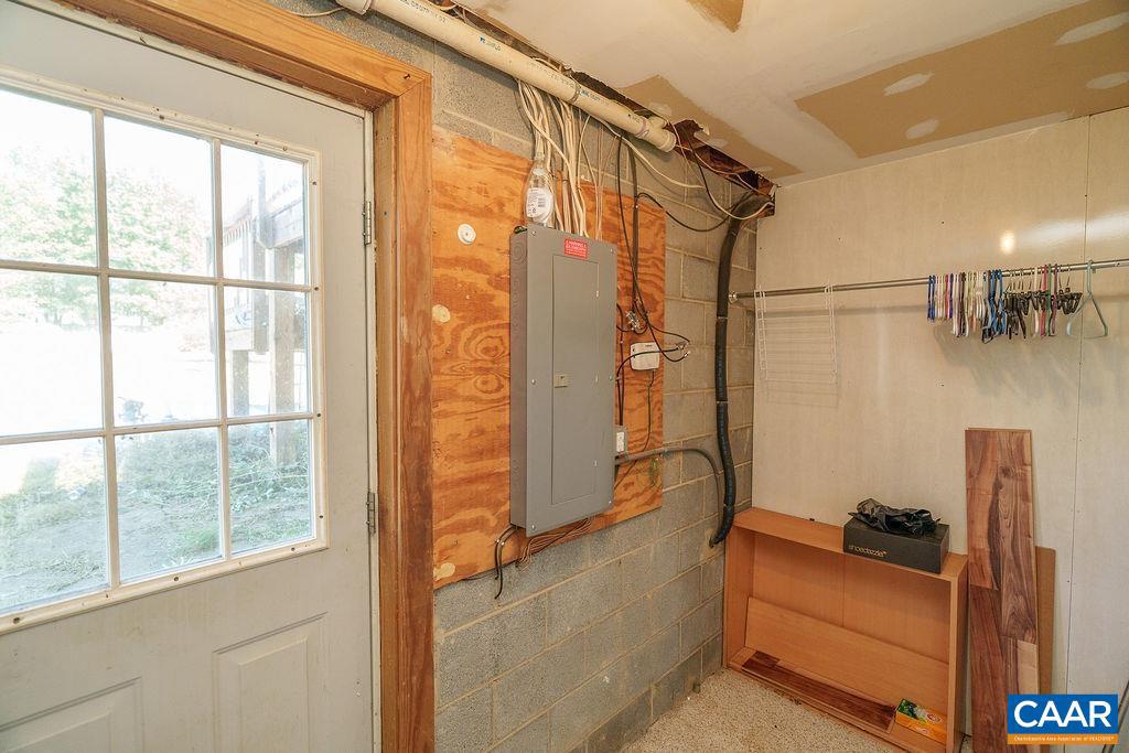 197 SHERWOOD DR, WAYNESBORO, Virginia 22980, 3 Bedrooms Bedrooms, ,2 BathroomsBathrooms,Residential,For sale,197 SHERWOOD DR,669314 MLS # 669314