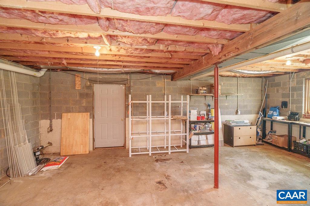 197 SHERWOOD DR, WAYNESBORO, Virginia 22980, 3 Bedrooms Bedrooms, ,2 BathroomsBathrooms,Residential,For sale,197 SHERWOOD DR,669314 MLS # 669314