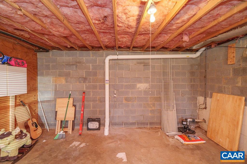 197 SHERWOOD DR, WAYNESBORO, Virginia 22980, 3 Bedrooms Bedrooms, ,2 BathroomsBathrooms,Residential,For sale,197 SHERWOOD DR,669314 MLS # 669314