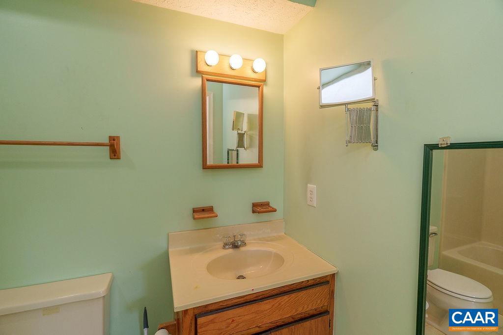 197 SHERWOOD DR, WAYNESBORO, Virginia 22980, 3 Bedrooms Bedrooms, ,2 BathroomsBathrooms,Residential,For sale,197 SHERWOOD DR,669314 MLS # 669314