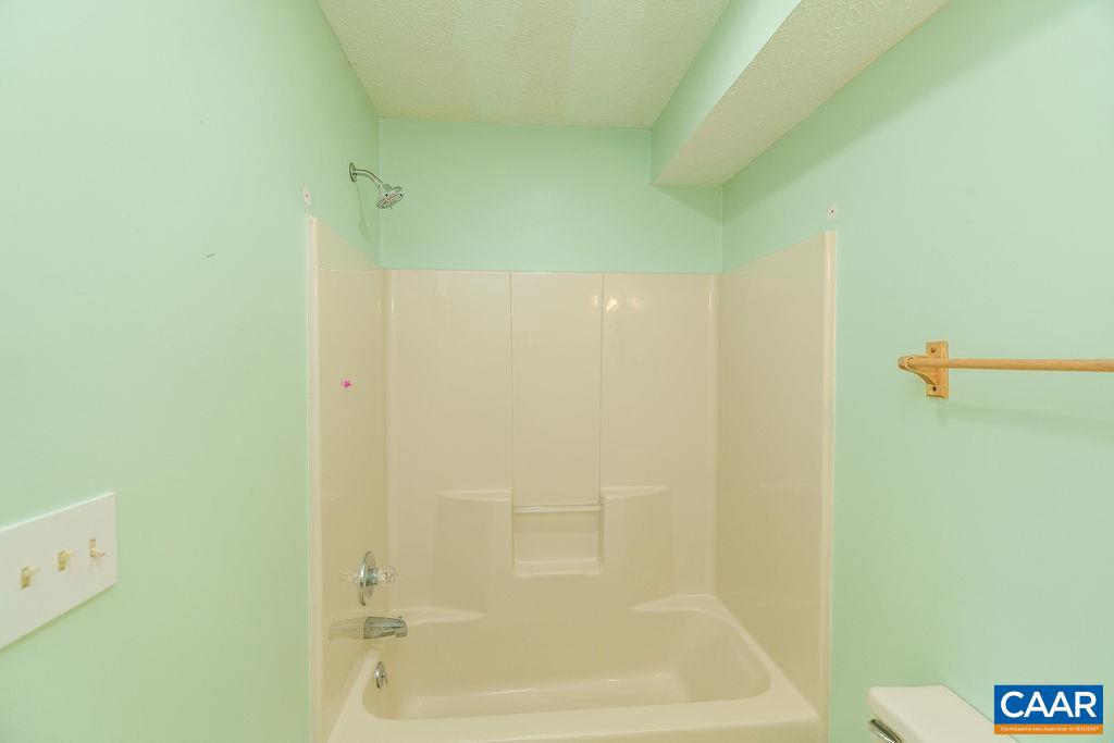 197 SHERWOOD DR, WAYNESBORO, Virginia 22980, 3 Bedrooms Bedrooms, ,2 BathroomsBathrooms,Residential,For sale,197 SHERWOOD DR,669314 MLS # 669314