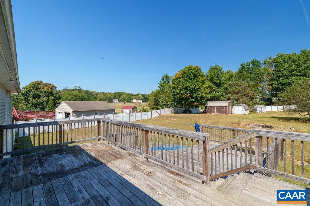 197 SHERWOOD DR, WAYNESBORO, Virginia 22980, 3 Bedrooms Bedrooms, ,2 BathroomsBathrooms,Residential,For sale,197 SHERWOOD DR,669314 MLS # 669314