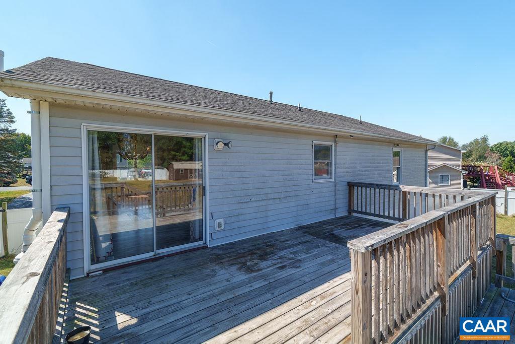 197 SHERWOOD DR, WAYNESBORO, Virginia 22980, 3 Bedrooms Bedrooms, ,2 BathroomsBathrooms,Residential,For sale,197 SHERWOOD DR,669314 MLS # 669314