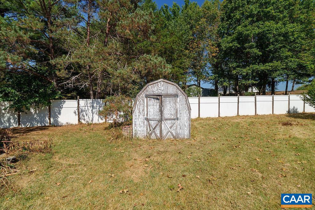 197 SHERWOOD DR, WAYNESBORO, Virginia 22980, 3 Bedrooms Bedrooms, ,2 BathroomsBathrooms,Residential,For sale,197 SHERWOOD DR,669314 MLS # 669314