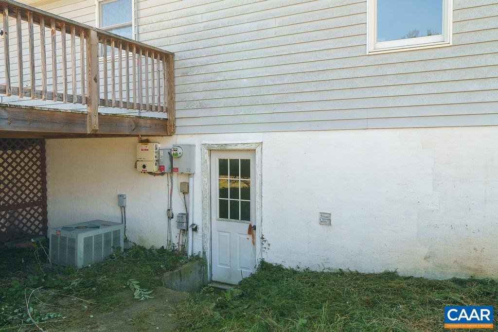197 SHERWOOD DR, WAYNESBORO, Virginia 22980, 3 Bedrooms Bedrooms, ,2 BathroomsBathrooms,Residential,For sale,197 SHERWOOD DR,669314 MLS # 669314