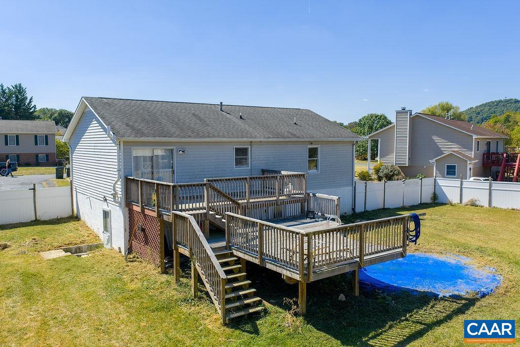 197 SHERWOOD DR, WAYNESBORO, Virginia 22980, 3 Bedrooms Bedrooms, ,2 BathroomsBathrooms,Residential,For sale,197 SHERWOOD DR,669314 MLS # 669314