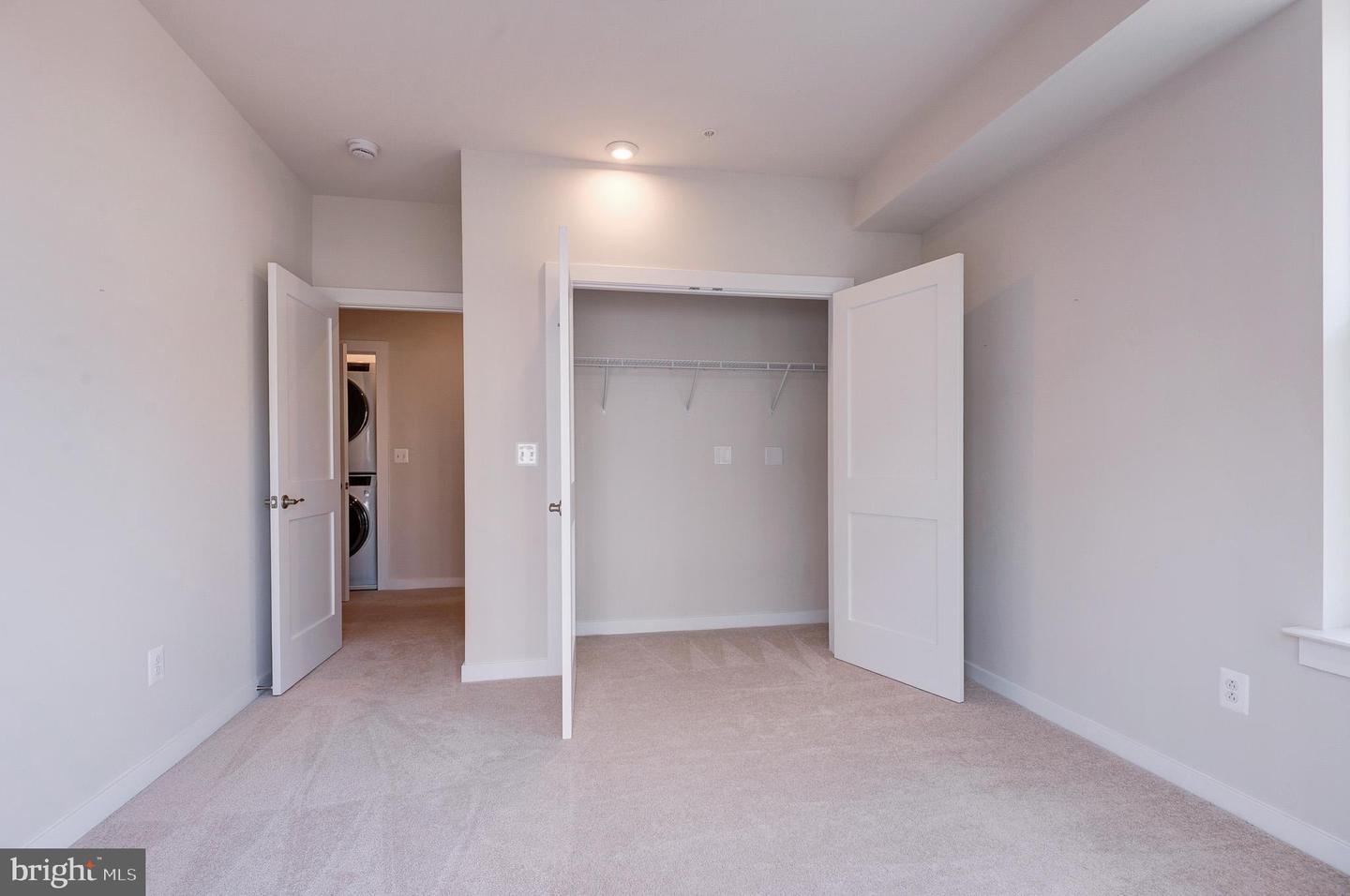 43792 MIDDLEWAY TER, ASHBURN, Virginia 20147, 3 Bedrooms Bedrooms, ,2 BathroomsBathrooms,Residential,For sale,43792 MIDDLEWAY TER,VALO2107554 MLS # VALO2107554