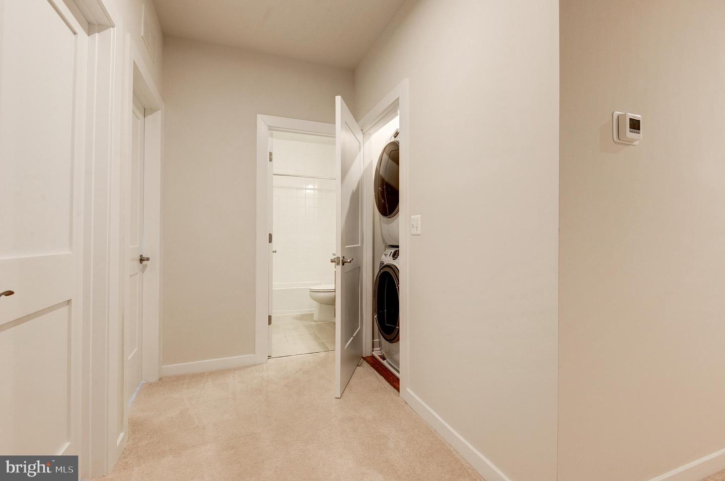 43792 MIDDLEWAY TER, ASHBURN, Virginia 20147, 3 Bedrooms Bedrooms, ,2 BathroomsBathrooms,Residential,For sale,43792 MIDDLEWAY TER,VALO2107554 MLS # VALO2107554