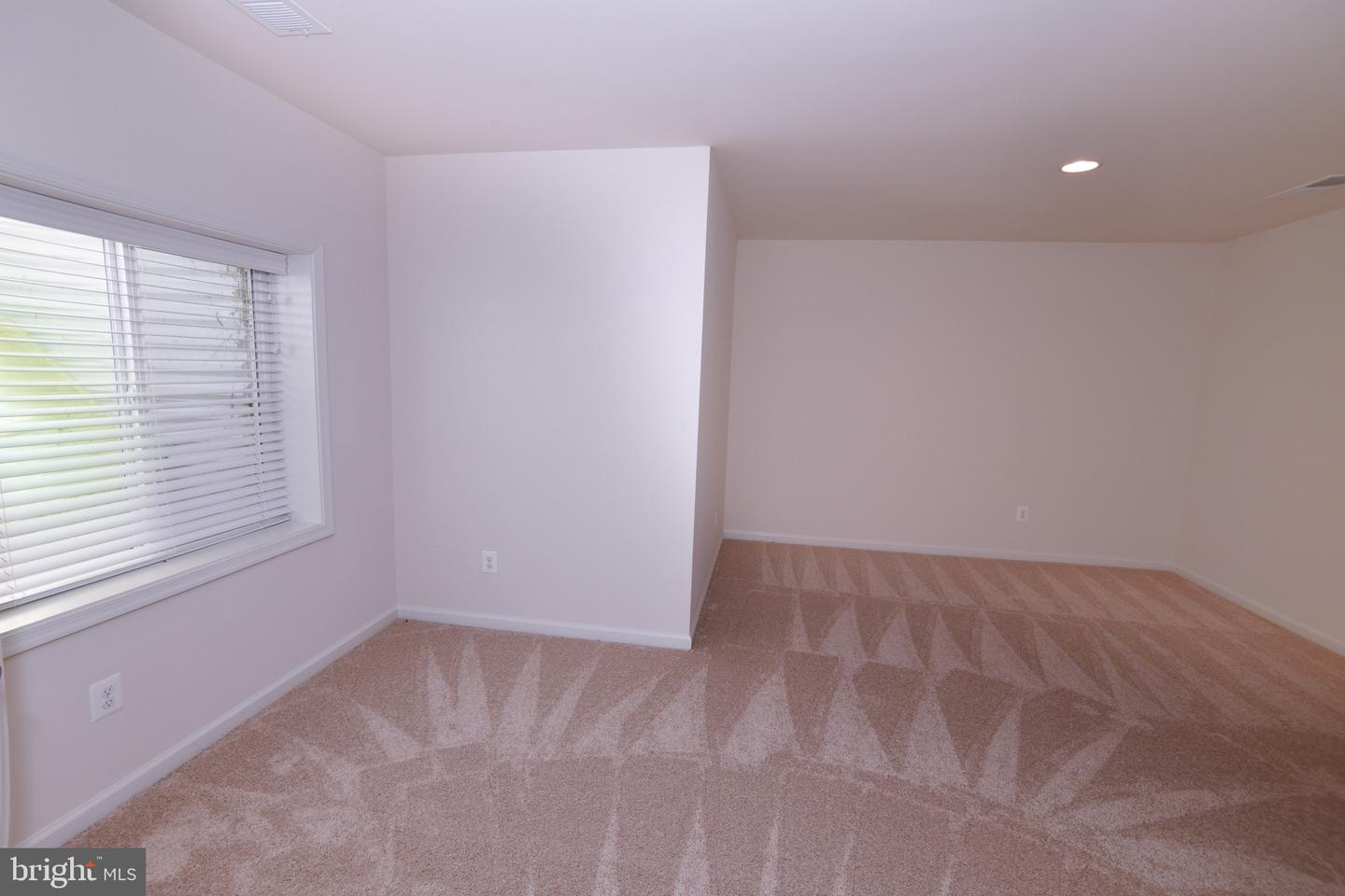42344 ABNEY WOOD DR, CHANTILLY, Virginia 20152, 8 Bedrooms Bedrooms, ,5 BathroomsBathrooms,Residential,For sale,42344 ABNEY WOOD DR,VALO2097932 MLS # VALO2097932