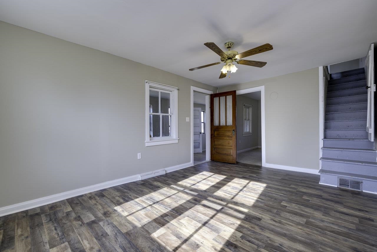 11904 NORTH VALLEY PIKE, BROADWAY, Virginia 22815, 3 Bedrooms Bedrooms, ,1 BathroomBathrooms,Residential,11904 NORTH VALLEY PIKE,669340 MLS # 669340