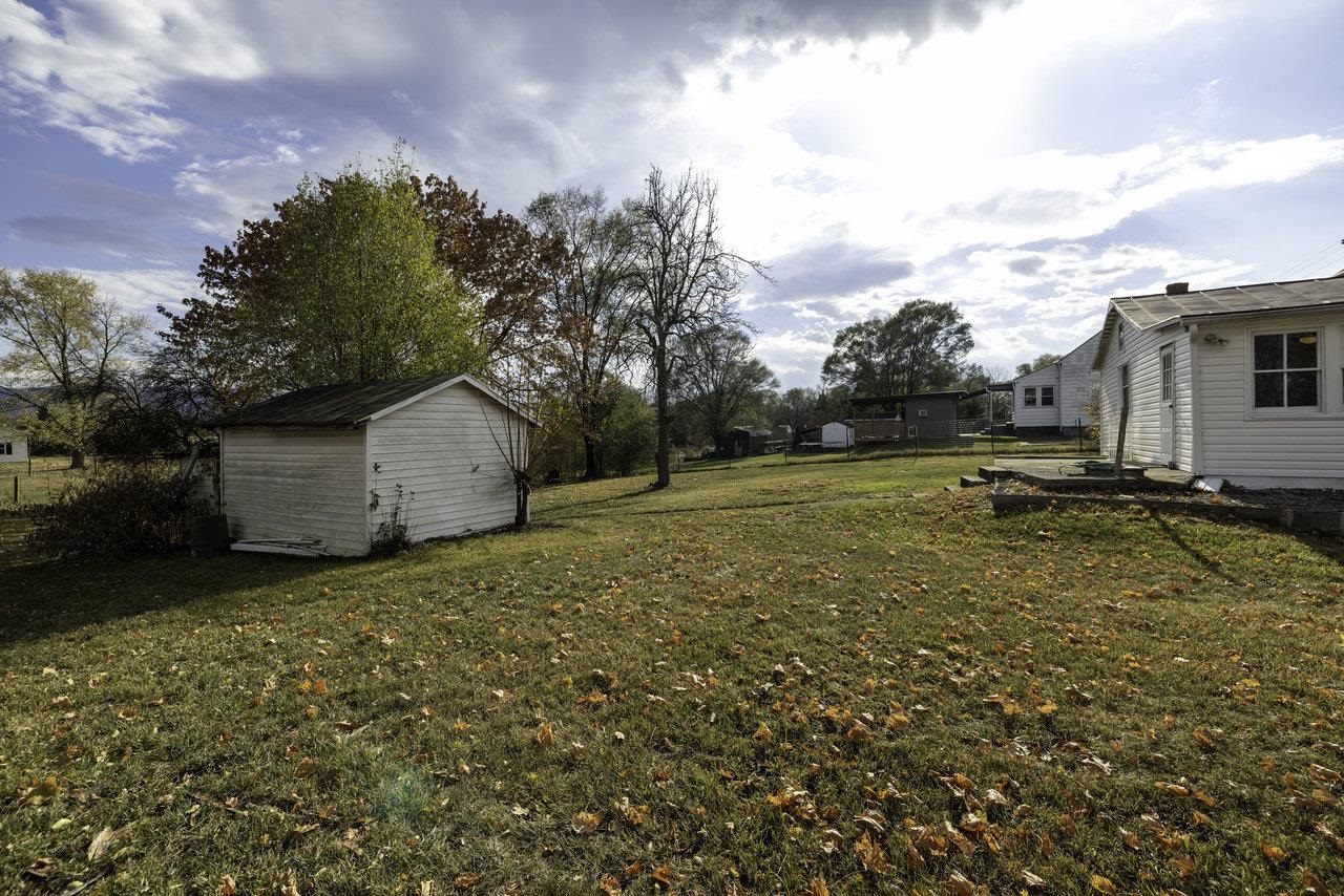 11904 NORTH VALLEY PIKE, BROADWAY, Virginia 22815, 3 Bedrooms Bedrooms, ,1 BathroomBathrooms,Residential,11904 NORTH VALLEY PIKE,669340 MLS # 669340