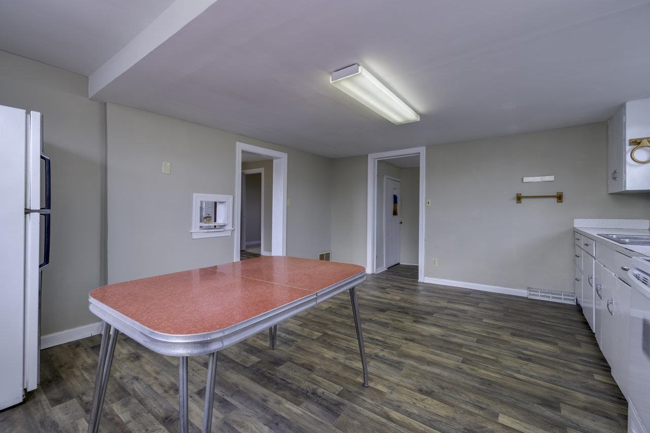 11904 NORTH VALLEY PIKE, BROADWAY, Virginia 22815, 3 Bedrooms Bedrooms, ,1 BathroomBathrooms,Residential,11904 NORTH VALLEY PIKE,669340 MLS # 669340