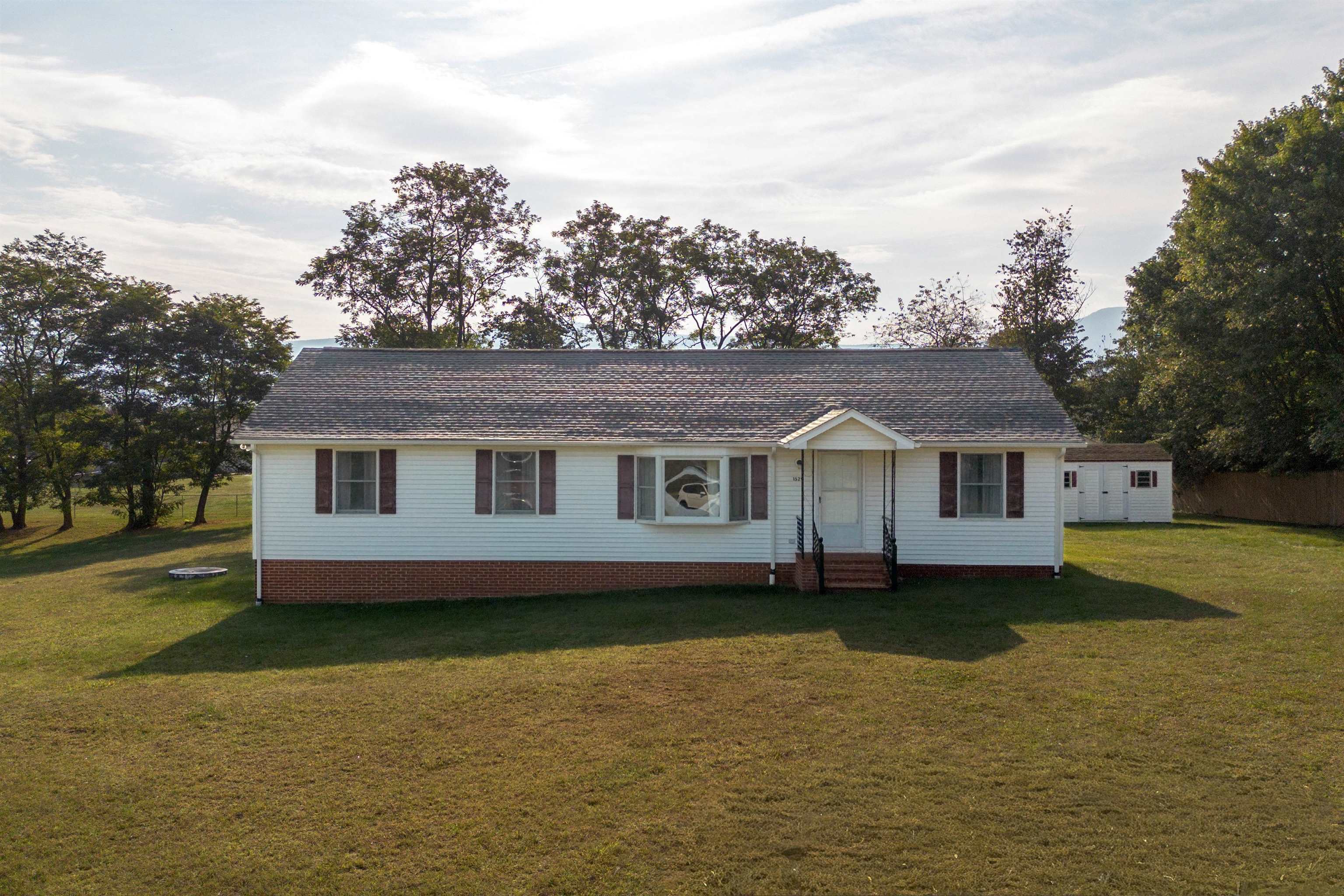 1529 GOODRICH RD, STANLEY, Virginia 22851, 3 Bedrooms Bedrooms, ,2 BathroomsBathrooms,Residential,1529 GOODRICH RD,669346 MLS # 669346
