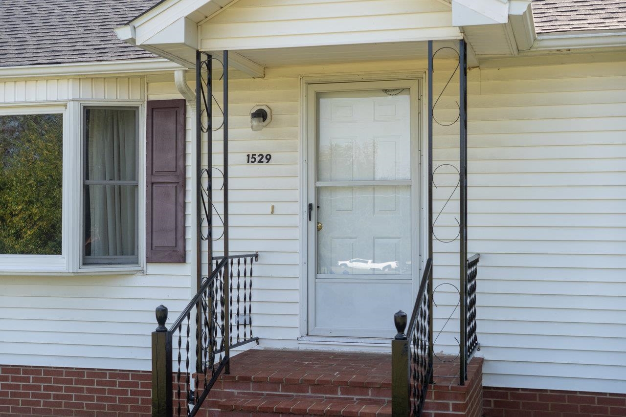 1529 GOODRICH RD, STANLEY, Virginia 22851, 3 Bedrooms Bedrooms, ,2 BathroomsBathrooms,Residential,1529 GOODRICH RD,669346 MLS # 669346