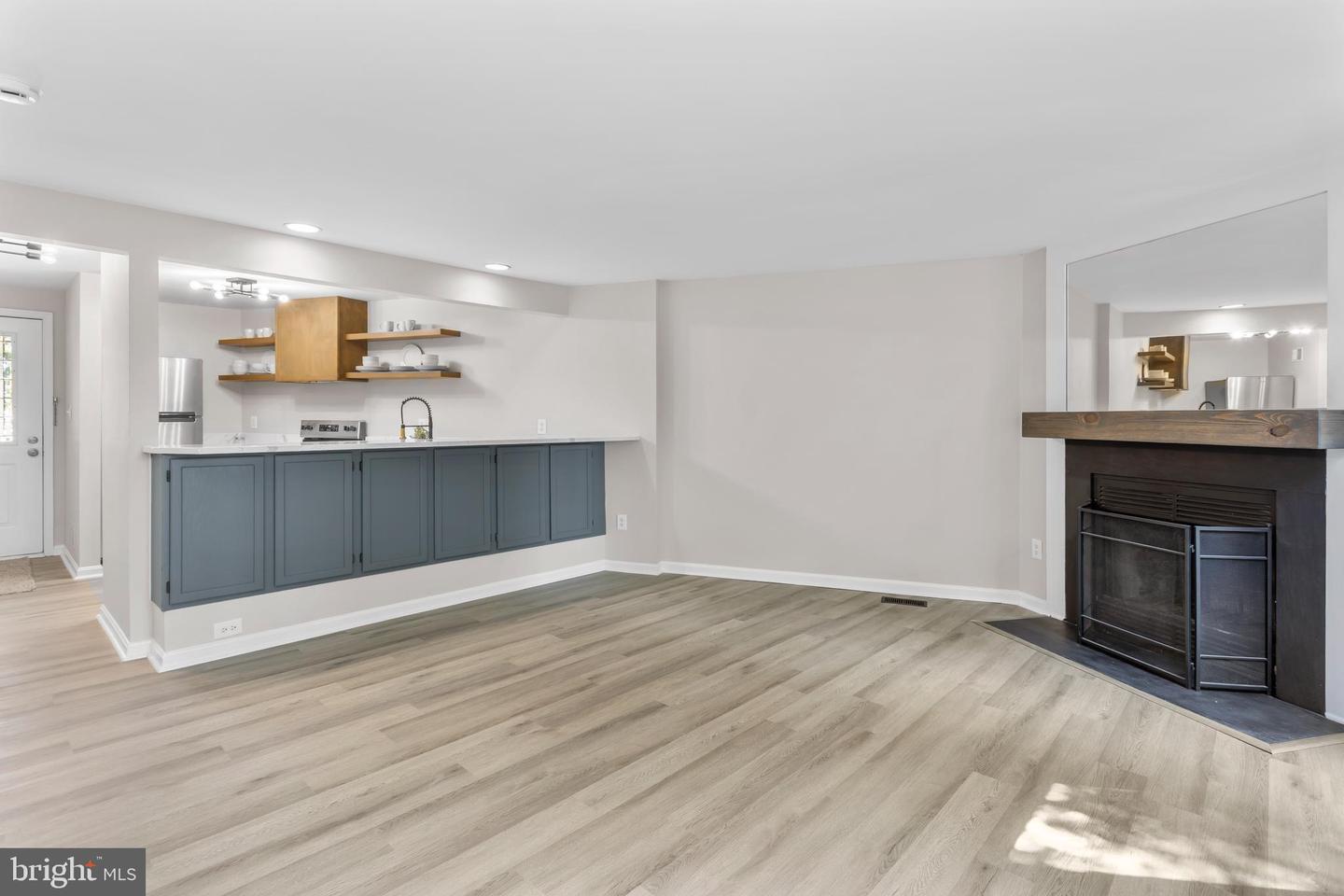 5835 NORHAM DR, ALEXANDRIA, Virginia 22315, 2 Bedrooms Bedrooms, ,2 BathroomsBathrooms,Residential,For sale,5835 NORHAM DR,VAFX2263314 MLS # VAFX2263314