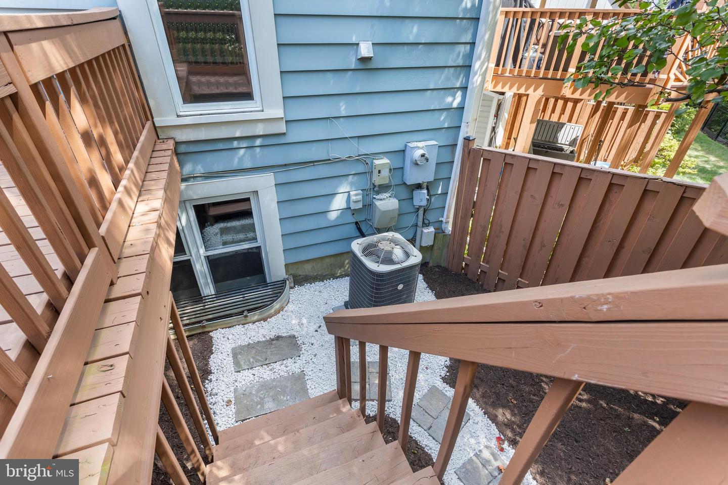 5835 NORHAM DR, ALEXANDRIA, Virginia 22315, 2 Bedrooms Bedrooms, ,2 BathroomsBathrooms,Residential,For sale,5835 NORHAM DR,VAFX2263314 MLS # VAFX2263314