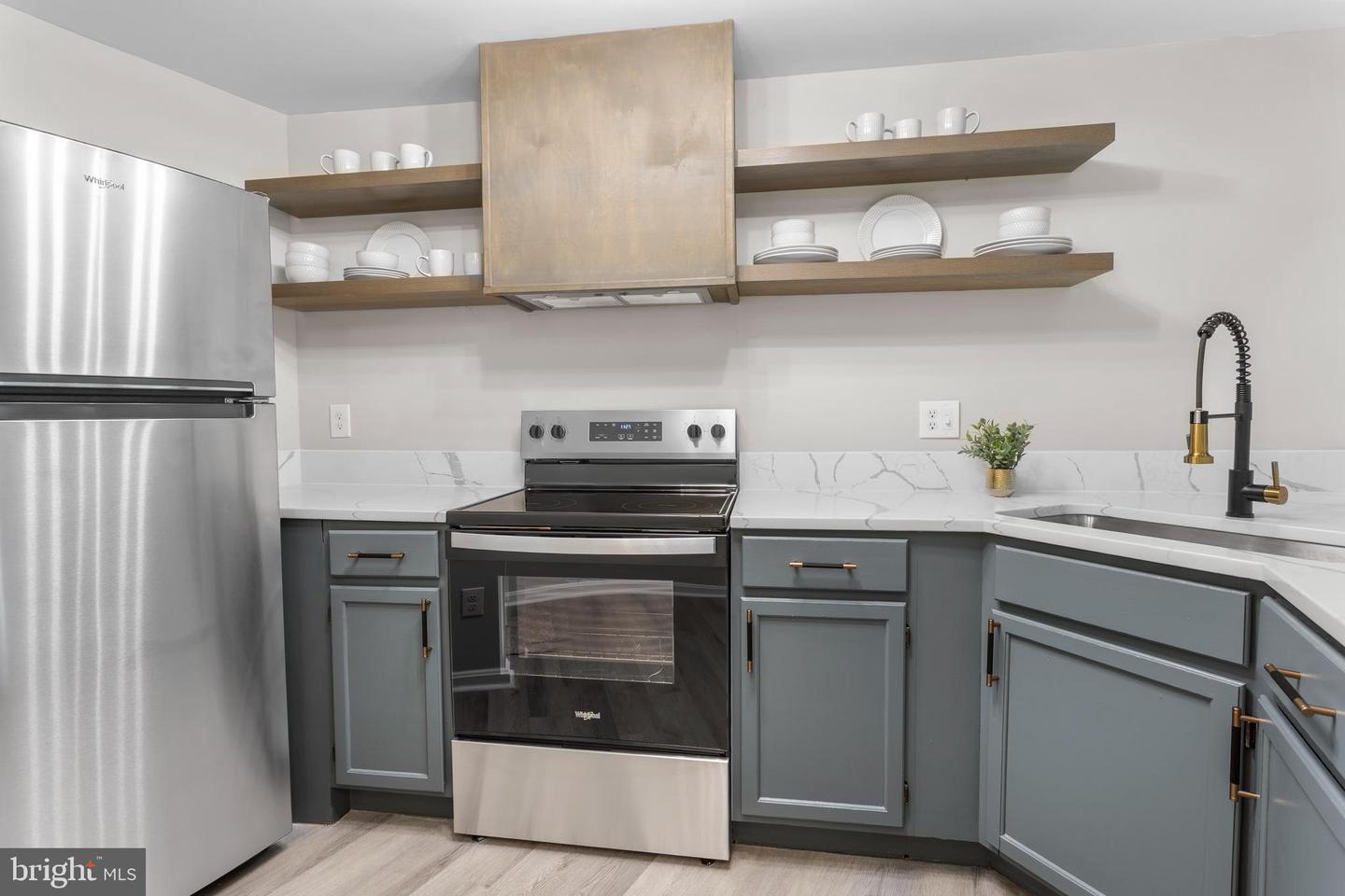 5835 NORHAM DR, ALEXANDRIA, Virginia 22315, 2 Bedrooms Bedrooms, ,2 BathroomsBathrooms,Residential,For sale,5835 NORHAM DR,VAFX2263314 MLS # VAFX2263314