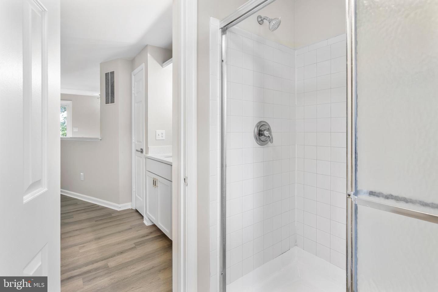 5835 NORHAM DR, ALEXANDRIA, Virginia 22315, 2 Bedrooms Bedrooms, ,2 BathroomsBathrooms,Residential,For sale,5835 NORHAM DR,VAFX2263314 MLS # VAFX2263314