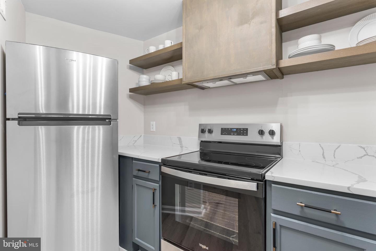 5835 NORHAM DR, ALEXANDRIA, Virginia 22315, 2 Bedrooms Bedrooms, ,2 BathroomsBathrooms,Residential,For sale,5835 NORHAM DR,VAFX2263314 MLS # VAFX2263314
