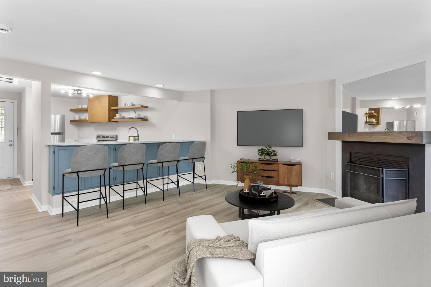 5835 NORHAM DR, ALEXANDRIA, Virginia 22315, 2 Bedrooms Bedrooms, ,2 BathroomsBathrooms,Residential,For sale,5835 NORHAM DR,VAFX2263314 MLS # VAFX2263314