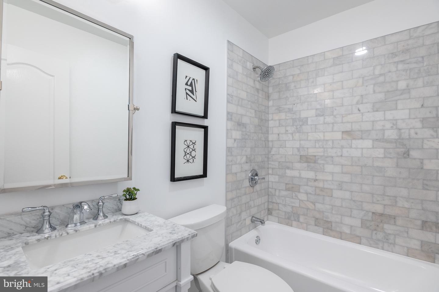 3930 HIGHWOOD CT NW, WASHINGTON, District Of Columbia 20007, 3 Bedrooms Bedrooms, 7 Rooms Rooms,3 BathroomsBathrooms,Residential,For sale,3930 HIGHWOOD CT NW,DCDC2217220 MLS # DCDC2217220