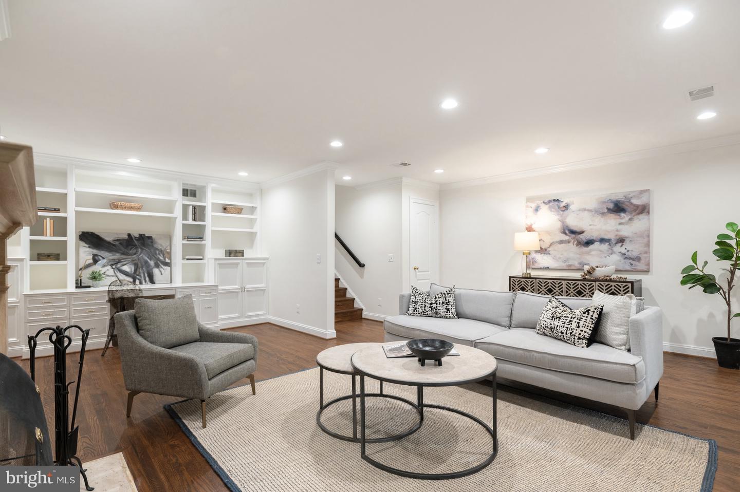 3930 HIGHWOOD CT NW, WASHINGTON, District Of Columbia 20007, 3 Bedrooms Bedrooms, 7 Rooms Rooms,3 BathroomsBathrooms,Residential,For sale,3930 HIGHWOOD CT NW,DCDC2217220 MLS # DCDC2217220