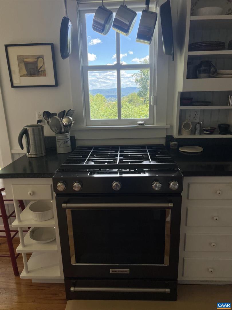 6630 HIGHLANDER WAY, CROZET, Virginia 22932, 3 Bedrooms Bedrooms, ,2 BathroomsBathrooms,Residential,For sale,6630 HIGHLANDER WAY,668506 MLS # 668506
