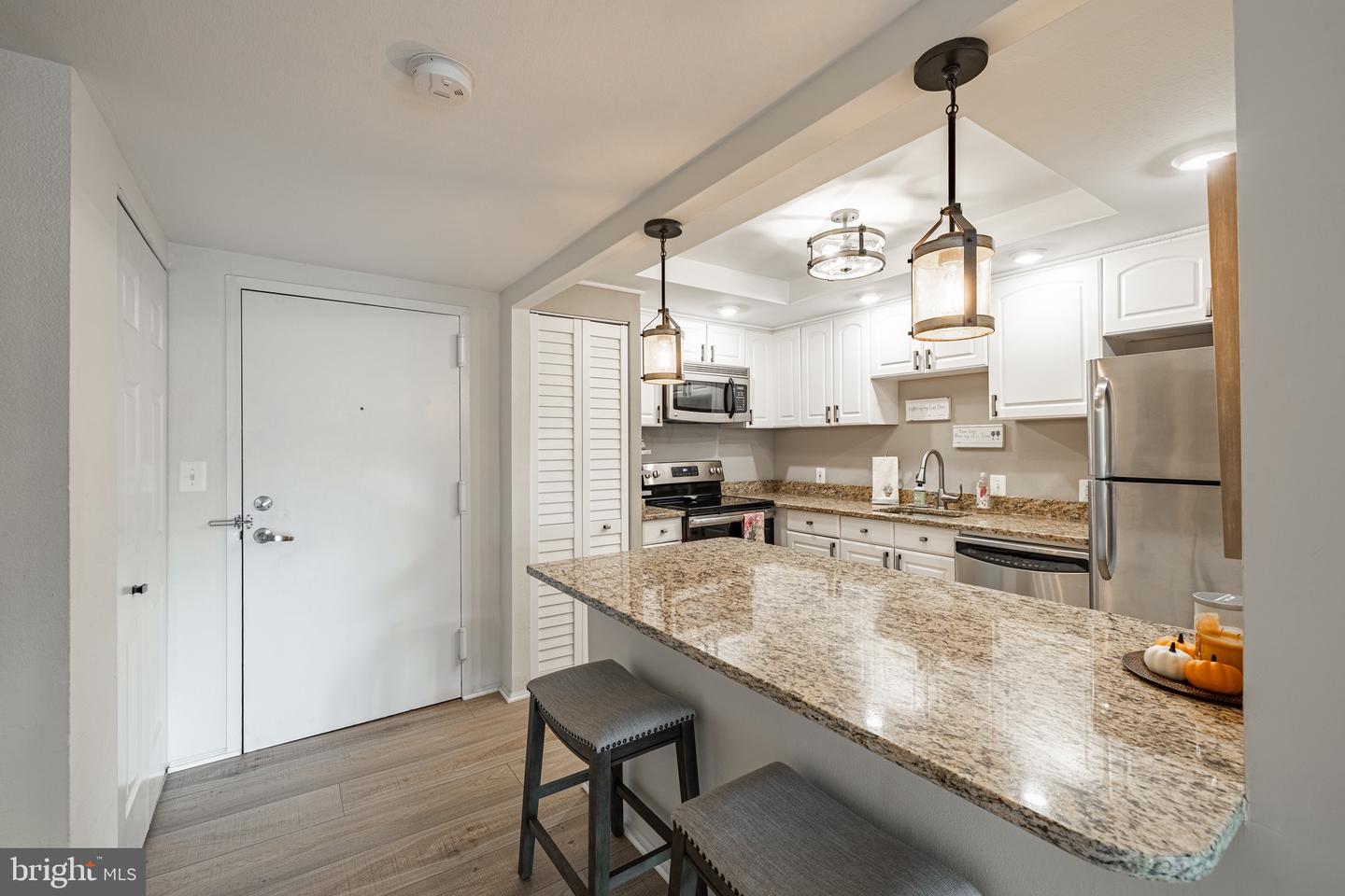 7621 PROVINCIAL DR #304, MCLEAN, Virginia 22102, 1 Bedroom Bedrooms, ,1 BathroomBathrooms,Residential,For sale,7621 PROVINCIAL DR #304,VAFX2267650 MLS # VAFX2267650 7621 PROVINCIAL DR #304, MCLEAN, Virginia 22102, 1 Bedroom Bedrooms, ,1 BathroomBathrooms,Residential,For sale,7621 PROVINCIAL DR #304,VAFX2267650 MLS # VAFX2267650