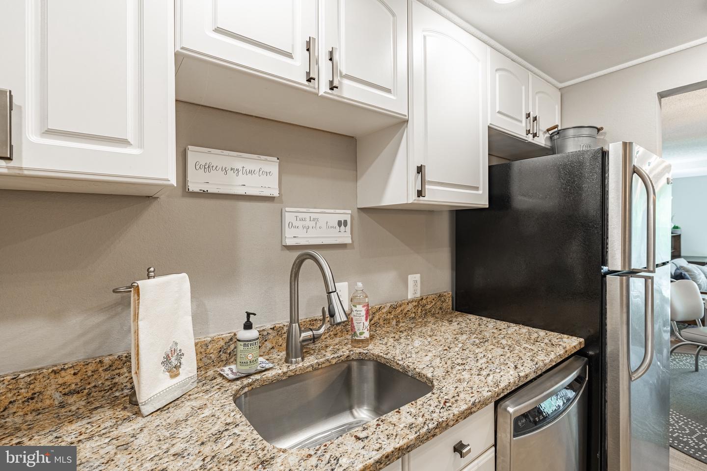 7621 PROVINCIAL DR #304, MCLEAN, Virginia 22102, 1 Bedroom Bedrooms, ,1 BathroomBathrooms,Residential,For sale,7621 PROVINCIAL DR #304,VAFX2267650 MLS # VAFX2267650 7621 PROVINCIAL DR #304, MCLEAN, Virginia 22102, 1 Bedroom Bedrooms, ,1 BathroomBathrooms,Residential,For sale,7621 PROVINCIAL DR #304,VAFX2267650 MLS # VAFX2267650