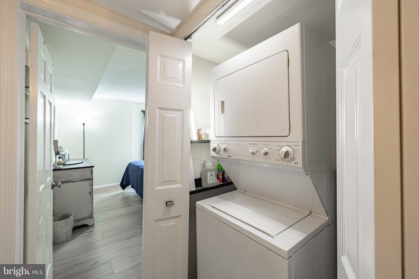 7621 PROVINCIAL DR #304, MCLEAN, Virginia 22102, 1 Bedroom Bedrooms, ,1 BathroomBathrooms,Residential,For sale,7621 PROVINCIAL DR #304,VAFX2267650 MLS # VAFX2267650 7621 PROVINCIAL DR #304, MCLEAN, Virginia 22102, 1 Bedroom Bedrooms, ,1 BathroomBathrooms,Residential,For sale,7621 PROVINCIAL DR #304,VAFX2267650 MLS # VAFX2267650