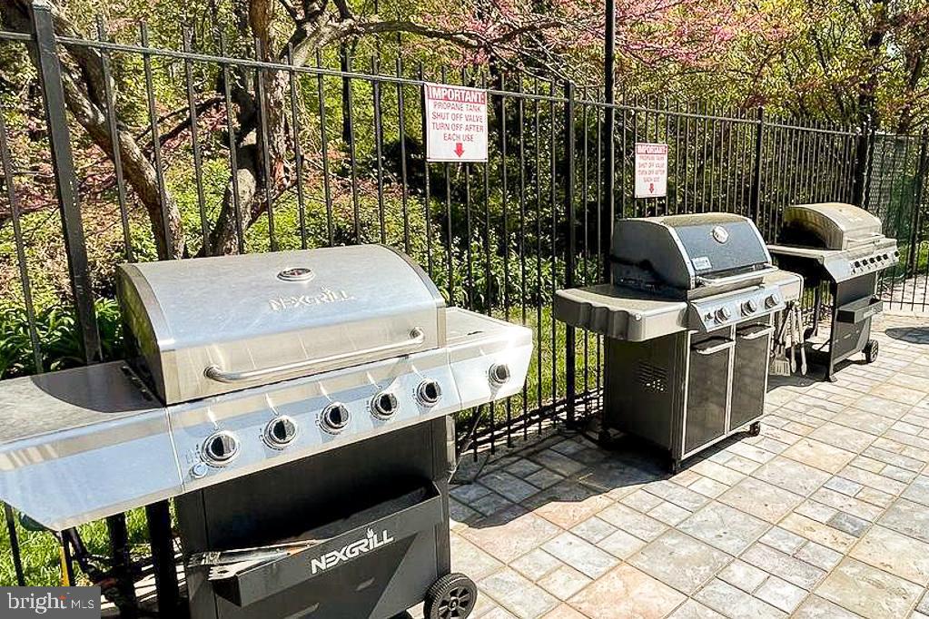 7621 PROVINCIAL DR #304, MCLEAN, Virginia 22102, 1 Bedroom Bedrooms, ,1 BathroomBathrooms,Residential,For sale,7621 PROVINCIAL DR #304,VAFX2267650 MLS # VAFX2267650 7621 PROVINCIAL DR #304, MCLEAN, Virginia 22102, 1 Bedroom Bedrooms, ,1 BathroomBathrooms,Residential,For sale,7621 PROVINCIAL DR #304,VAFX2267650 MLS # VAFX2267650