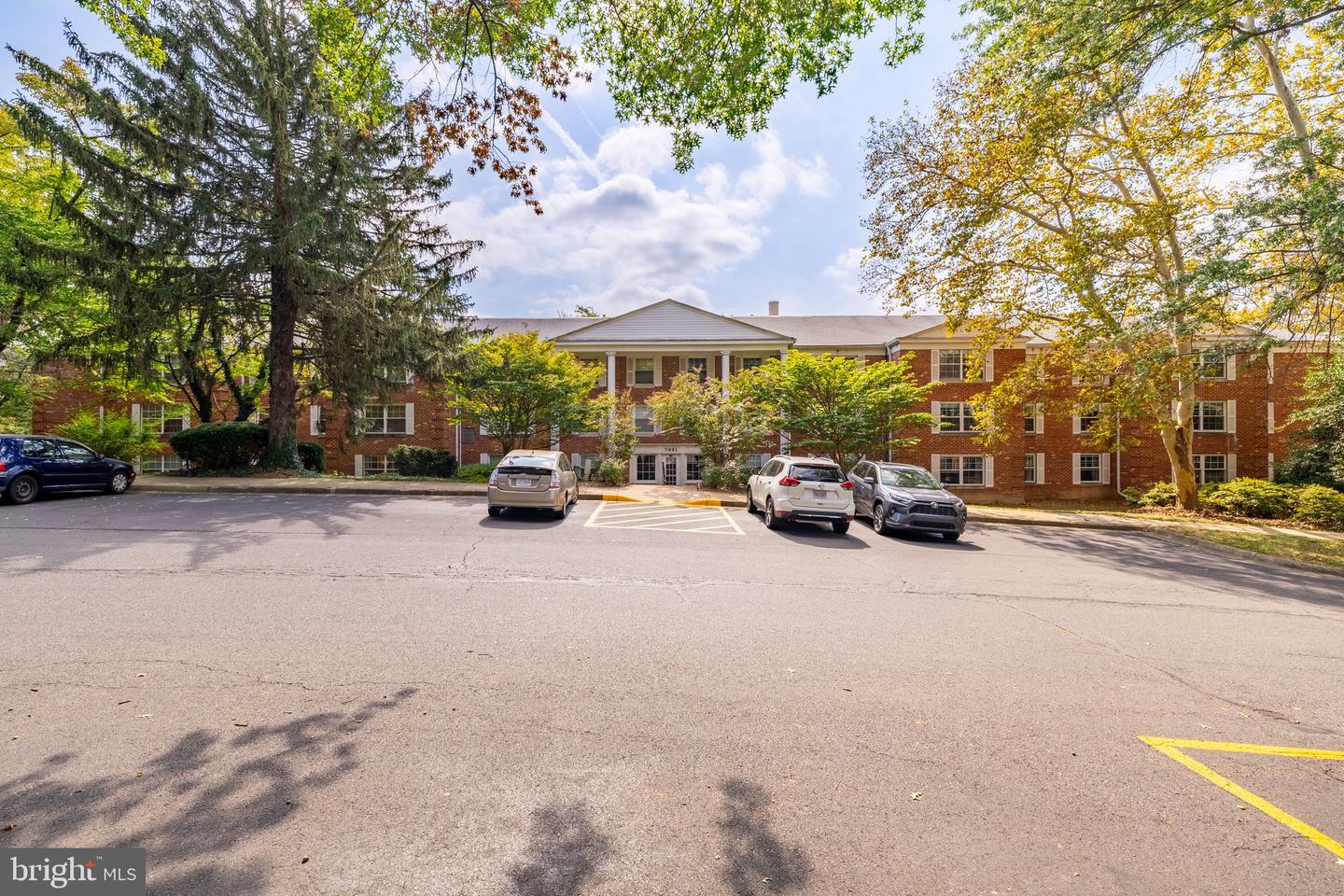 7621 PROVINCIAL DR #304, MCLEAN, Virginia 22102, 1 Bedroom Bedrooms, ,1 BathroomBathrooms,Residential,For sale,7621 PROVINCIAL DR #304,VAFX2267650 MLS # VAFX2267650 7621 PROVINCIAL DR #304, MCLEAN, Virginia 22102, 1 Bedroom Bedrooms, ,1 BathroomBathrooms,Residential,For sale,7621 PROVINCIAL DR #304,VAFX2267650 MLS # VAFX2267650